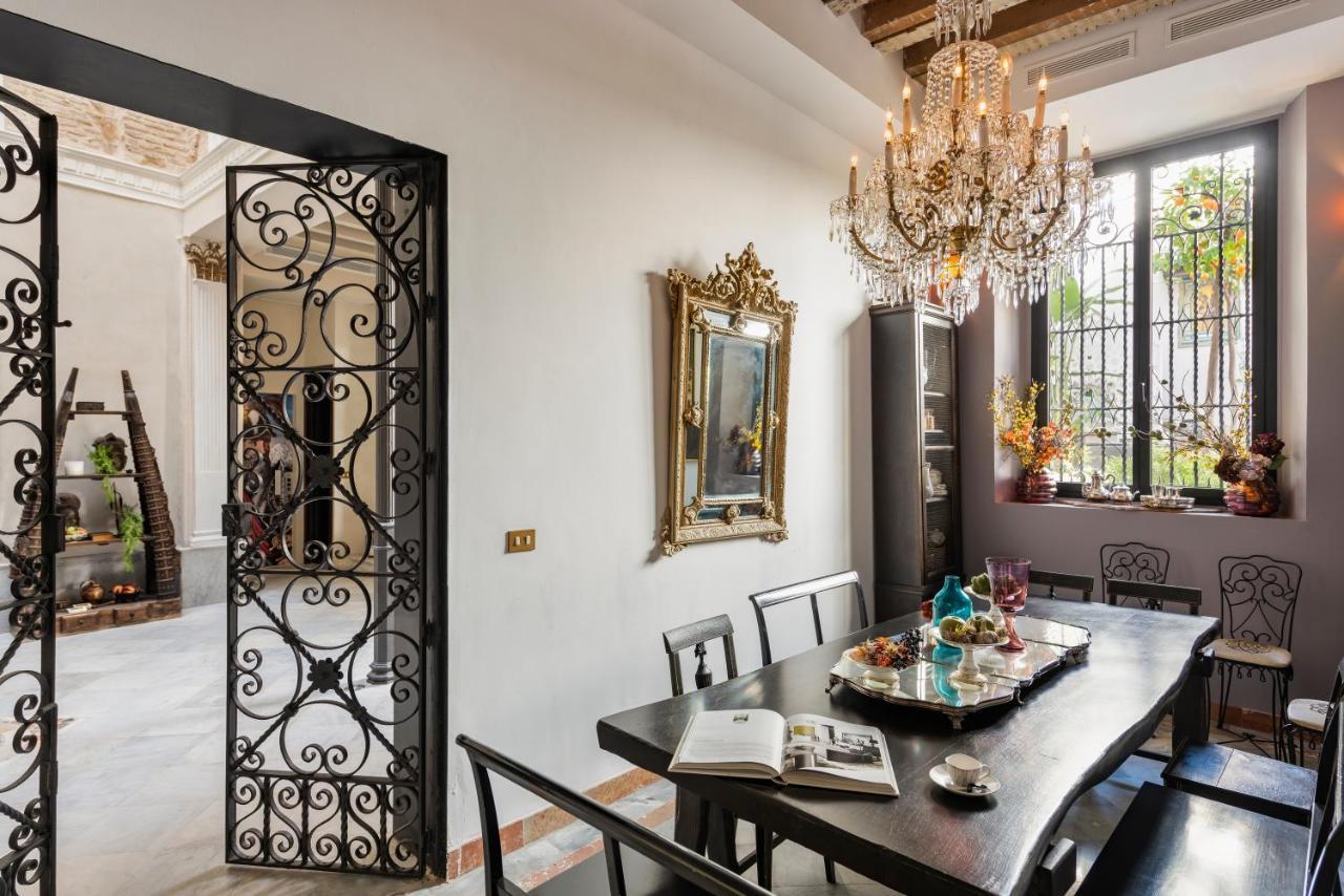 Bed and Breakfast Pájaro Rebelde Sevilla Exterior foto