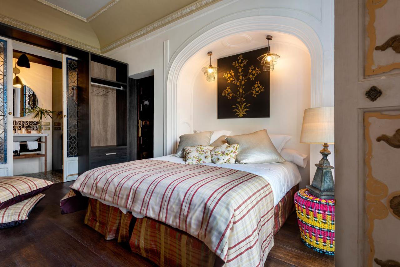Bed and Breakfast Pájaro Rebelde Sevilla Exterior foto